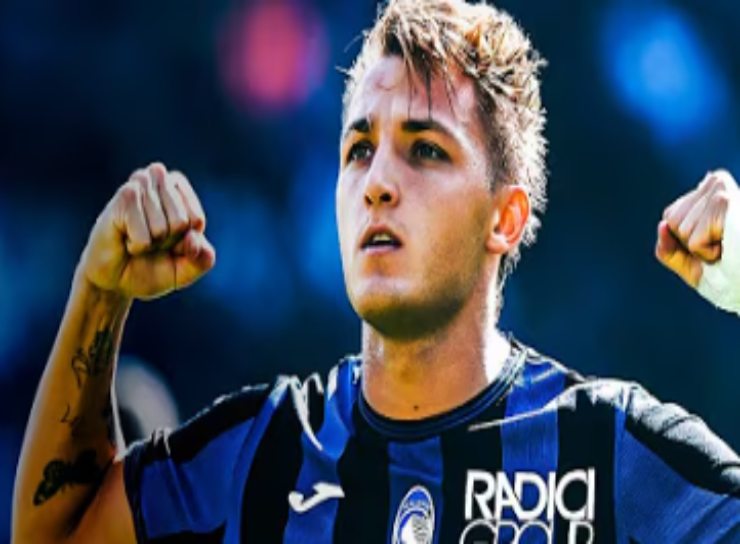 Retegui esulta dopo un gol