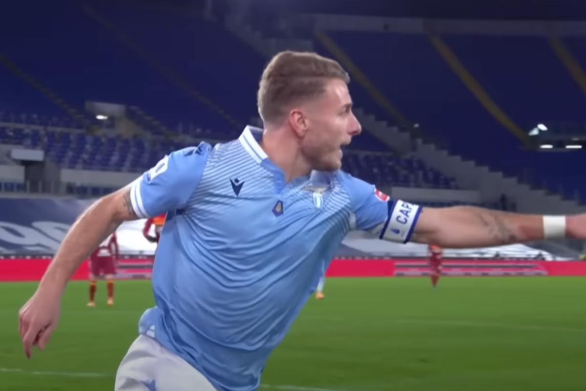 Immobile esulta