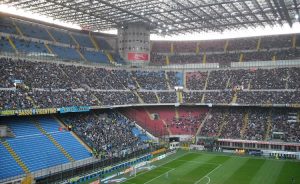 Inter, indiscrezioni sulla prima maglia 2022/2023: sui social confronti con l’Atalanta (FOTO)