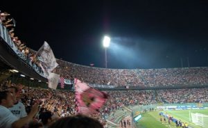 Palermo, multa per il lancio di cubetti di ghiaccio sui tifosi del Como