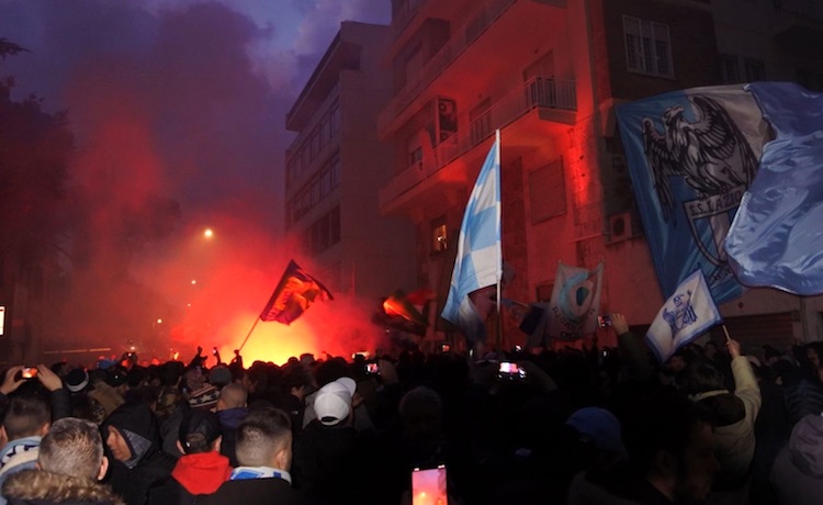 La protesta dei tifosi della Lazio in Figc
