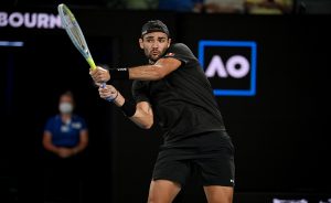 Australian Open 2022, dodicesima giornata: Berrettini può poco contro Nadal, incubo Medvedev per Tsitsipas