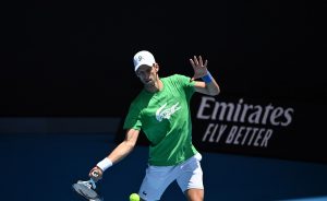 Caso Djokovic, “Bbc”: dubbi sul test positivo presentato per entrare in Australia