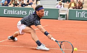 Roland Garros 2022, Fognini alla giudice di sedia: “Mi trova bello?”. E manda baci (VIDEO)
