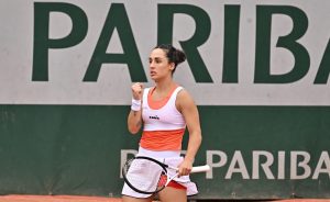 Roland Garros 2022: Trevisan domina Dart e vola al secondo turno