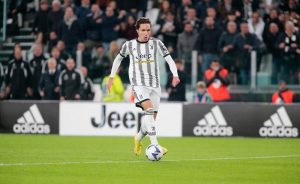 MOVIOLA – Juventus Lazio, contatto tra Patric e Chiesa in area: niente rigore, come Ronaldo Iuliano
