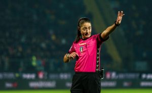 La Lega Serie A realizza un docufilm con protagonista Ferrieri Caputi, prima donna ad arbitrare nella massima serie