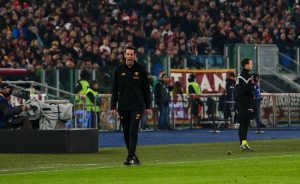 Roma, Foti squalificato per il mese di febbraio: ha minacciato un dirigente e insultato l’arbitro Roma, Foti squalificato per il mese di febbraio: ha minacciato un dirigente e insultato l’arbitro