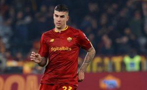 Lite derby, la frase di Mancini a Romagnoli: “La smetti di fare il fenomeno?” Lite derby, la frase di Mancini a Romagnoli: “La smetti di fare il fenomeno?”