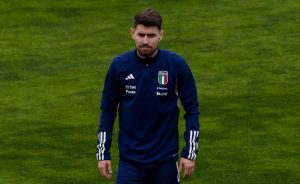 Arsenal, insulti social alla famiglia di Jorginho: “Andatevene via, siete feccia” Arsenal, insulti social alla famiglia di Jorginho: “Andatevene via, siete feccia”
