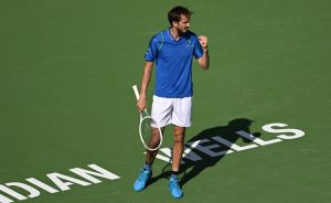 Masters 1000 Miami 2023: Medvedev è ancora in finale, battuto Khachanov in tre set