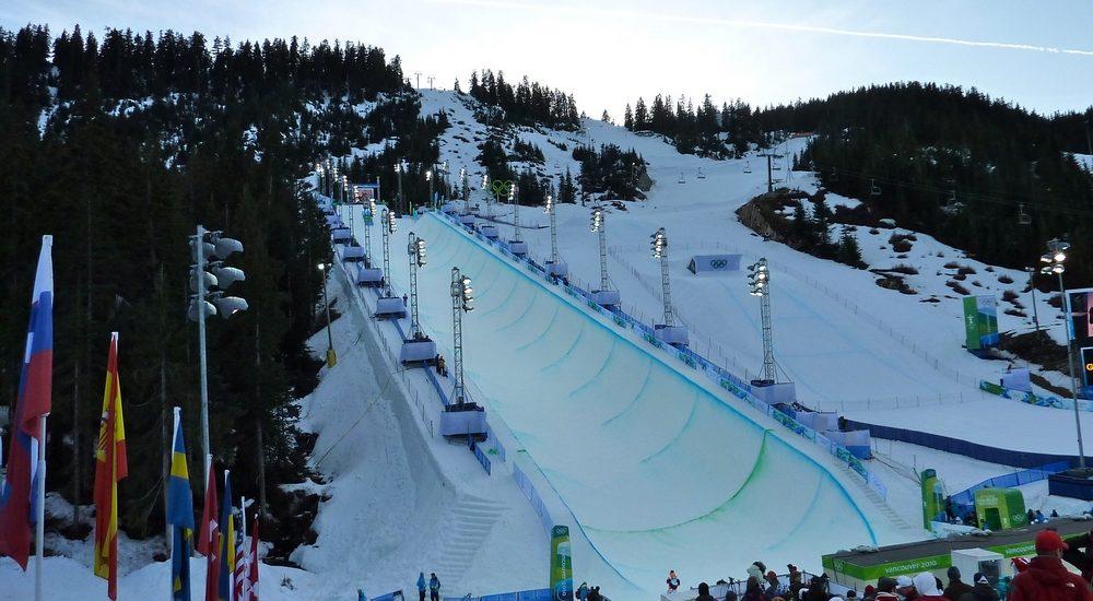 snowboard halfpipe