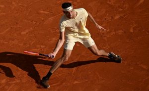 Roland Garros 2023, Taylor Fritz batte Rinderknech e zittisce il pubblico tra fischi assordanti (VIDEO) Roland Garros 2023, Taylor Fritz batte Rinderknech e zittisce il pubblico tra fischi assordanti (VIDEO)