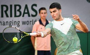 LIVE – Alcaraz-Tsitsipas 6-2 6-1 4-1, quarti Roland Garros 2023: RISULTATO in DIRETTA