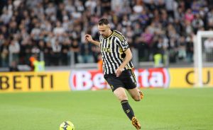 La Juventus affonda dopo il surreale autogol di Gatti: le razioni social La Juventus affonda dopo il surreale autogol di Gatti: le razioni social