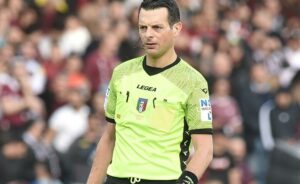 MOVIOLA – Monza Bologna, Vignato trattenuto da Aebischer: per arbitro e Var niente rigore MOVIOLA – Monza Bologna, Vignato trattenuto da Aebischer: per arbitro e Var niente rigore