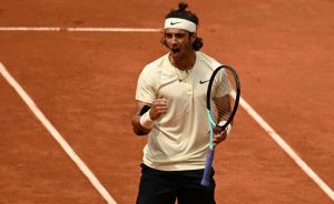 LIVE – Musetti Alcaraz 3 6 2 4, ottavi di finale Roland Garros 2023: RISULTATO in DIRETTA LIVE – Musetti Alcaraz 3 6 2 4, ottavi di finale Roland Garros 2023: RISULTATO in DIRETTA