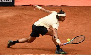Roland Garros 2023, day 1: esordio Tsitsipas. Attesa per Musetti, Sonego e Giorgi Roland Garros 2023, day 1: esordio Tsitsipas. Attesa per Musetti, Sonego e Giorgi