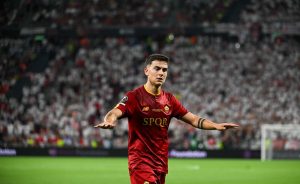 Polemiche e rigori, si conferma la Siviglia League. La Roma chiude a mani vuote, Mourinho perde il suo record Polemiche e rigori, si conferma la Siviglia League. La Roma chiude a mani vuote, Mourinho perde il suo record