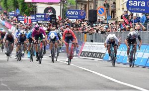 LIVE – Giro d’Italia 2023, ventunesima tappa Roma Roma: aggiornamenti in DIRETTA LIVE – Giro d’Italia 2023, ventunesima tappa Roma Roma: aggiornamenti in DIRETTA