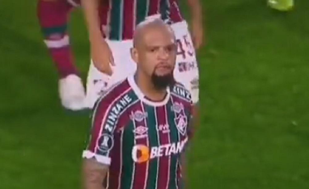 Felipe Melo provoca i tifosi del River