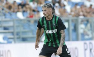 Sassuolo Monza, infortunio per Pinamonti: al suo posto Mulattieri Sassuolo Monza, infortunio per Pinamonti: al suo posto Mulattieri