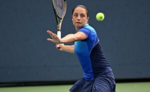 Wta Pechino 2023, Cocciaretto perde in lotta da Kostyuk. Fuori anche Trevisan contro Maria Wta Pechino 2023, Cocciaretto perde in lotta da Kostyuk. Fuori anche Trevisan contro Maria