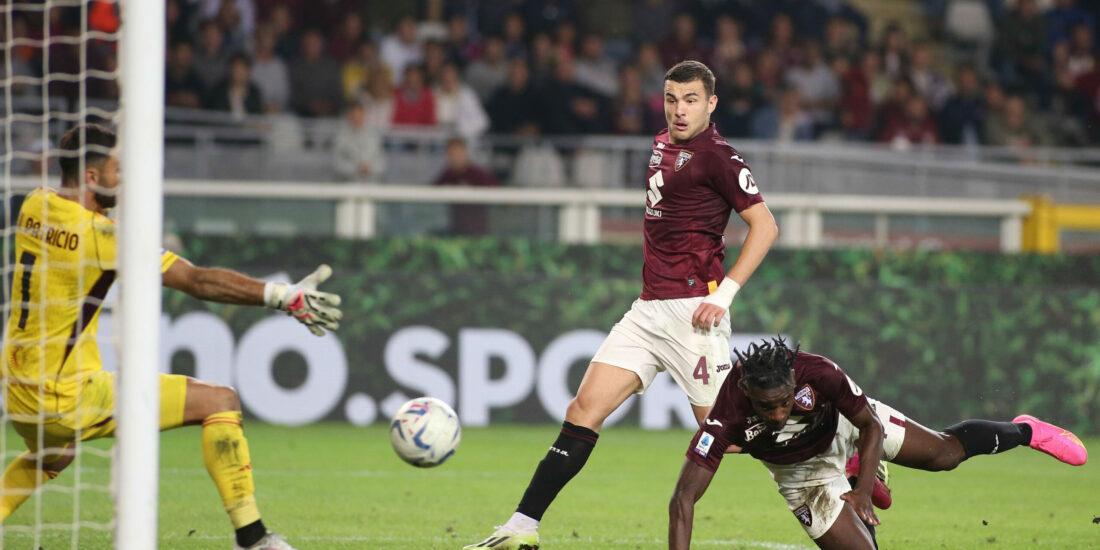 Duvan Zapata Torino