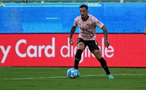Serie B 2023/2024: tanti 0 0 e pochi gol, il Palermo vince 1 3 in casa del Venezia Serie B 2023/2024: tanti 0 0 e pochi gol, il Palermo vince 1 3 in casa del Venezia