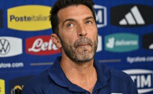 Buffon: “A mio figlio racconto i grandi del passato” Buffon: “A mio figlio racconto i grandi del passato”