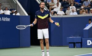 Atp Pechino 2023, Medvedev dopo la finale: “Ha giocato molto meglio di me i tie break” Atp Pechino 2023, Medvedev dopo la finale: “Ha giocato molto meglio di me i tie break”