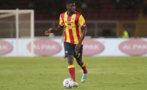 MOVIOLA – Juventus Lecce 1 0: Kaba ammonito per simulazione, secondo giallo ed espulsione MOVIOLA – Juventus Lecce 1 0: Kaba ammonito per simulazione, secondo giallo ed espulsione