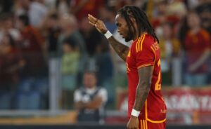 Sheriff Tiraspol Roma, altro infortunio per Renato Sanches: esce dopo 28 minuti Sheriff Tiraspol Roma, altro infortunio per Renato Sanches: esce dopo 28 minuti