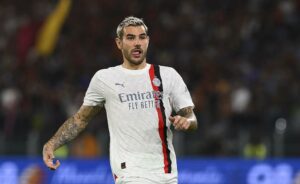 Cagliari Milan, Theo Hernandez chiede il cambio nel finale: probabilmente solo stanchezza Cagliari Milan, Theo Hernandez chiede il cambio nel finale: probabilmente solo stanchezza