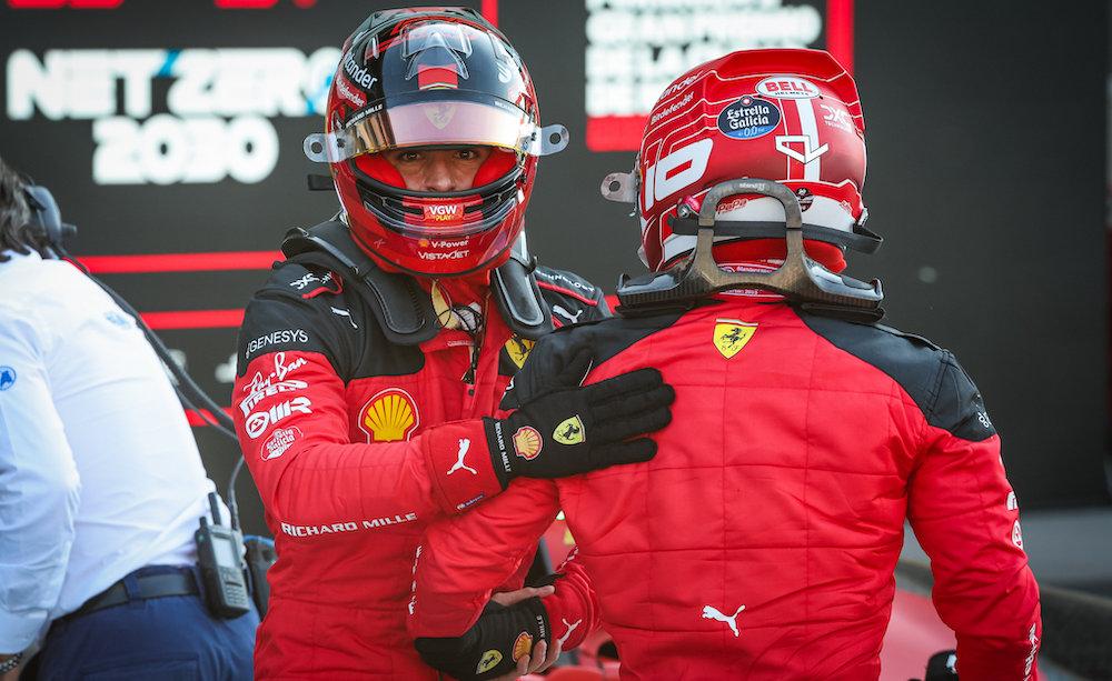 Carlos Sainz e Charles Leclerc Ferrari