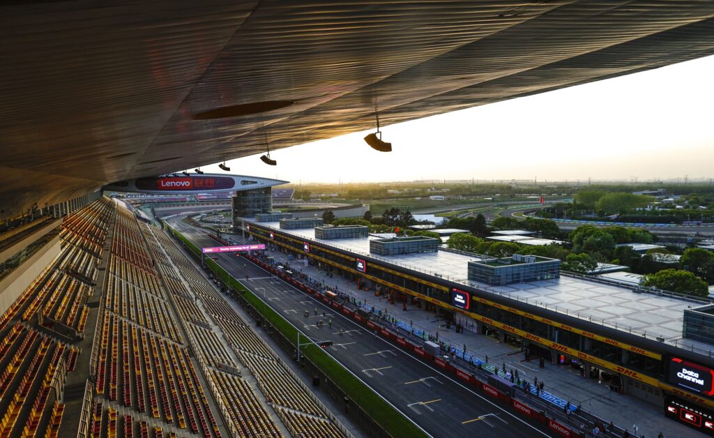 F1, il GP di Cina resta in calendario rinnovo fino al 2030 per Shanghai