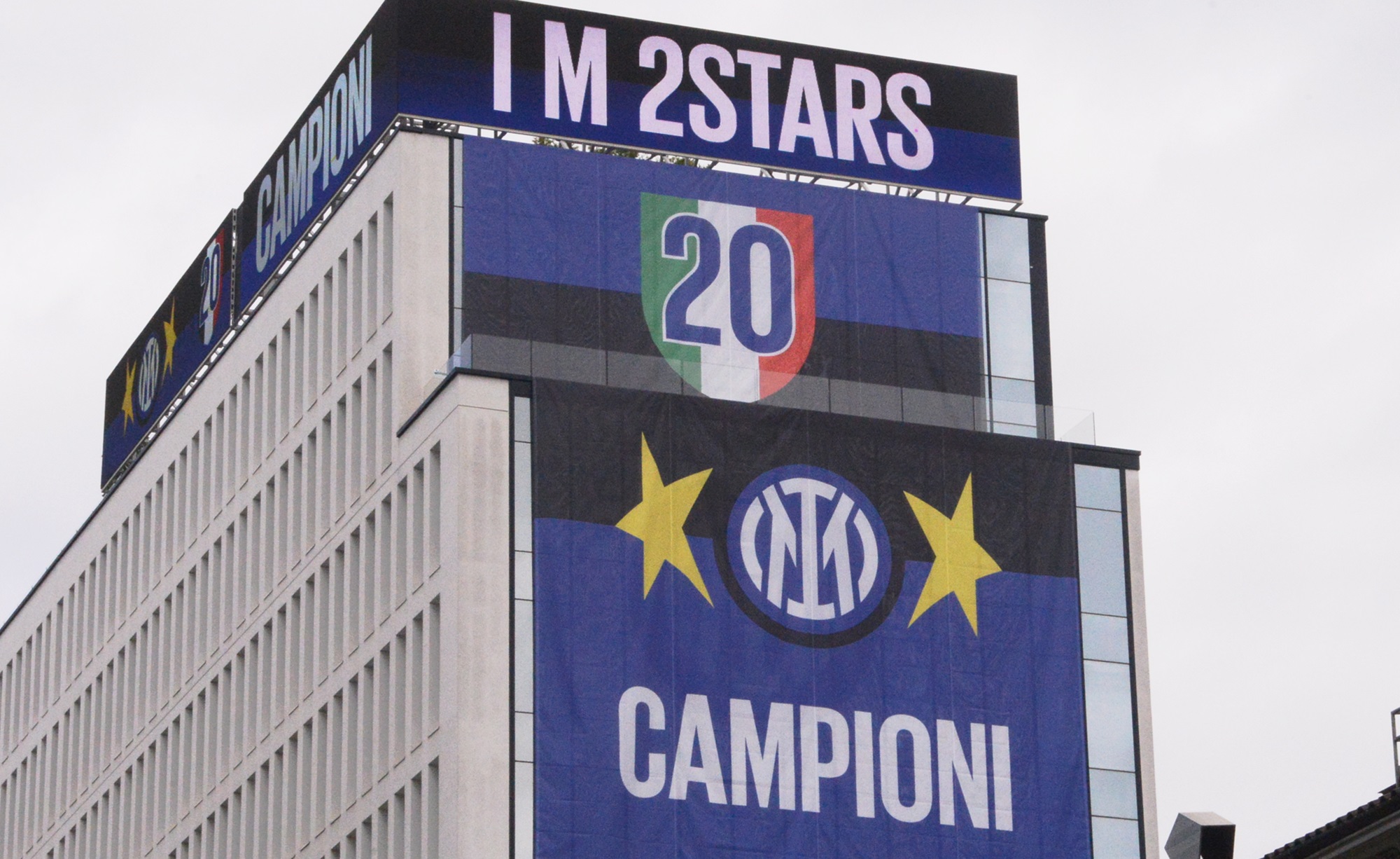 Maglietta Scudetto 2024 Nero E Azzurri Milano - Tifoso Stadio Seconda Stella