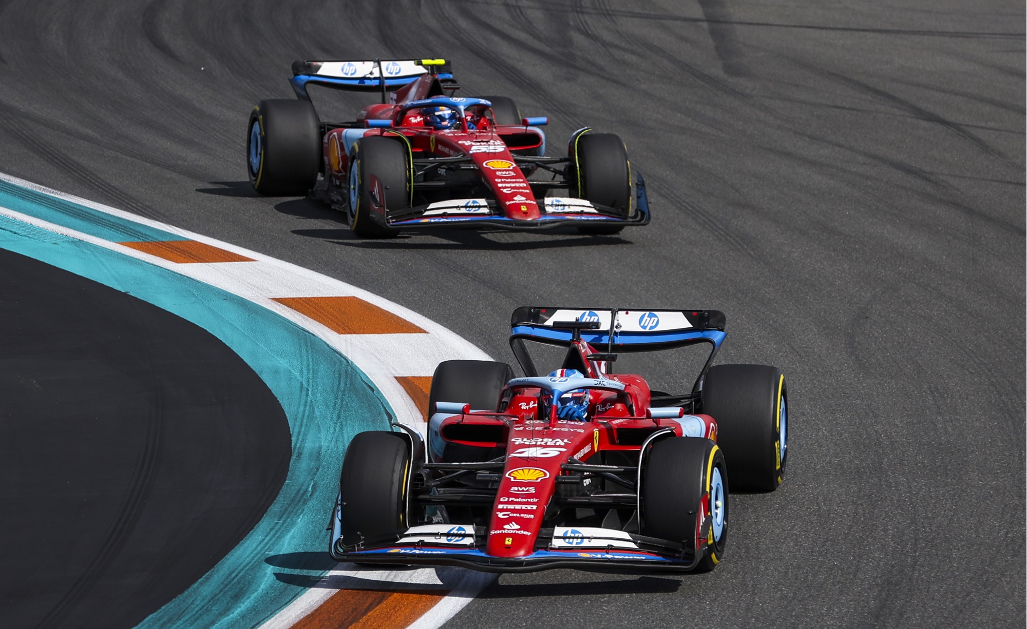 Charles Leclerc e Carlos Sainz