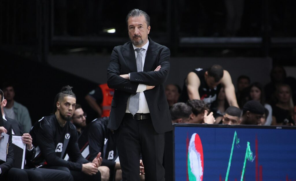 Basket Serie A1 la Virtus Bologna vince 8988 contro il Trapani, i