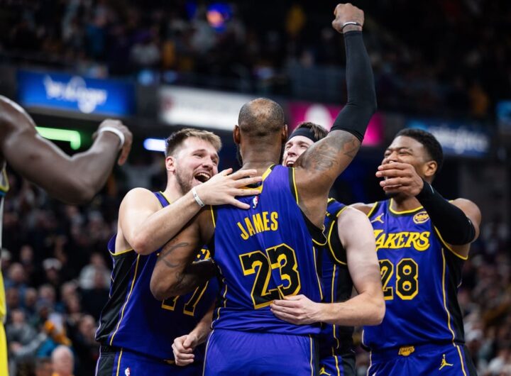 LeBron James esulta con i Los Angeles Lakers - Foto Trevor Ruszkowski / IPA Sipa USA