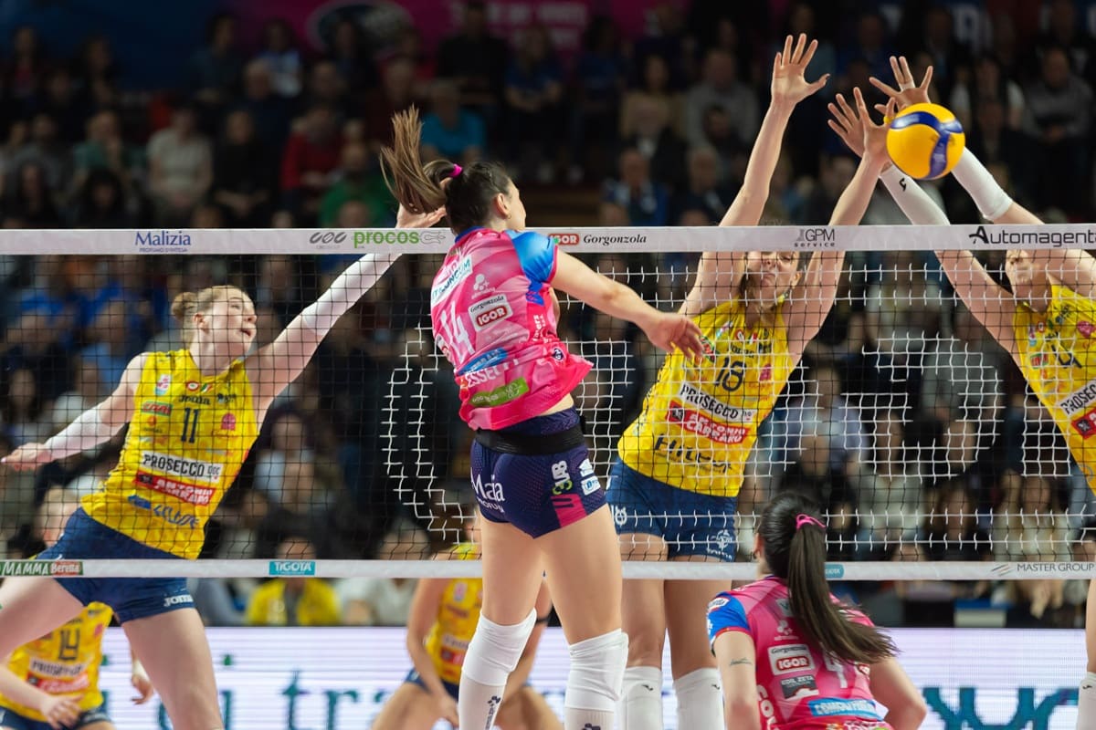 Cristina Chirichella e Ting Zhu - Foto Valerio Origo / IPA Sport / IPA