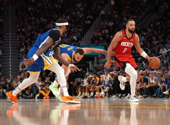 Dillon Brooks e Stephen Curry - Foto Cary Edmondson / IPA Sipa USA