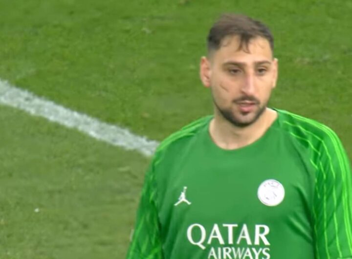 Donnarumma contro l'Aston Villa