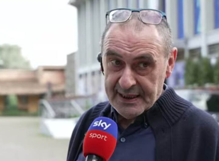 Sarri durante una intervista