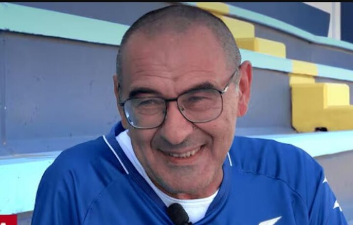 Sarri durante una intervista