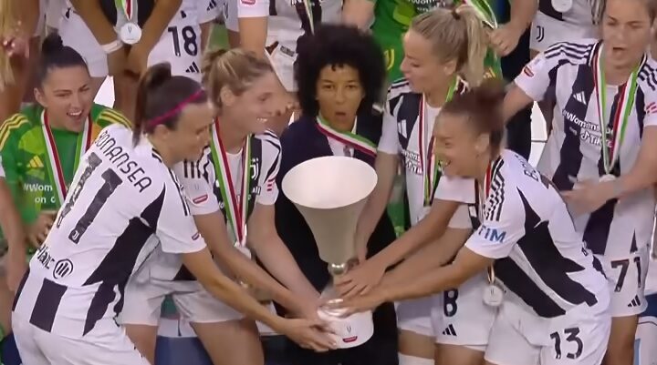 La Juventus femminile trionfa nella finale di Coppa Italia - - Sportface.it (screen YouTube)