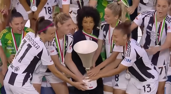 La Juventus femminile trionfa nella finale di Coppa Italia - - Sportface.it (screen YouTube)
