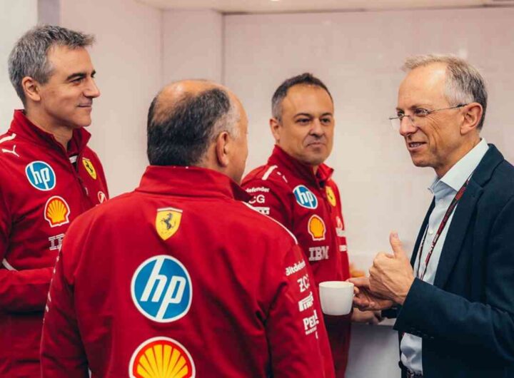 Vasseur, Vigna e gli altri membri del team Ferrari