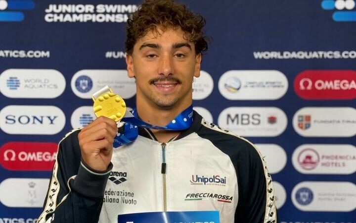 Daniele Del Signore (CC Aniene, Fiamme Gialle) oro nei 50 dorso ai Mondiali juniores di nuoto - Credit Federnuoto