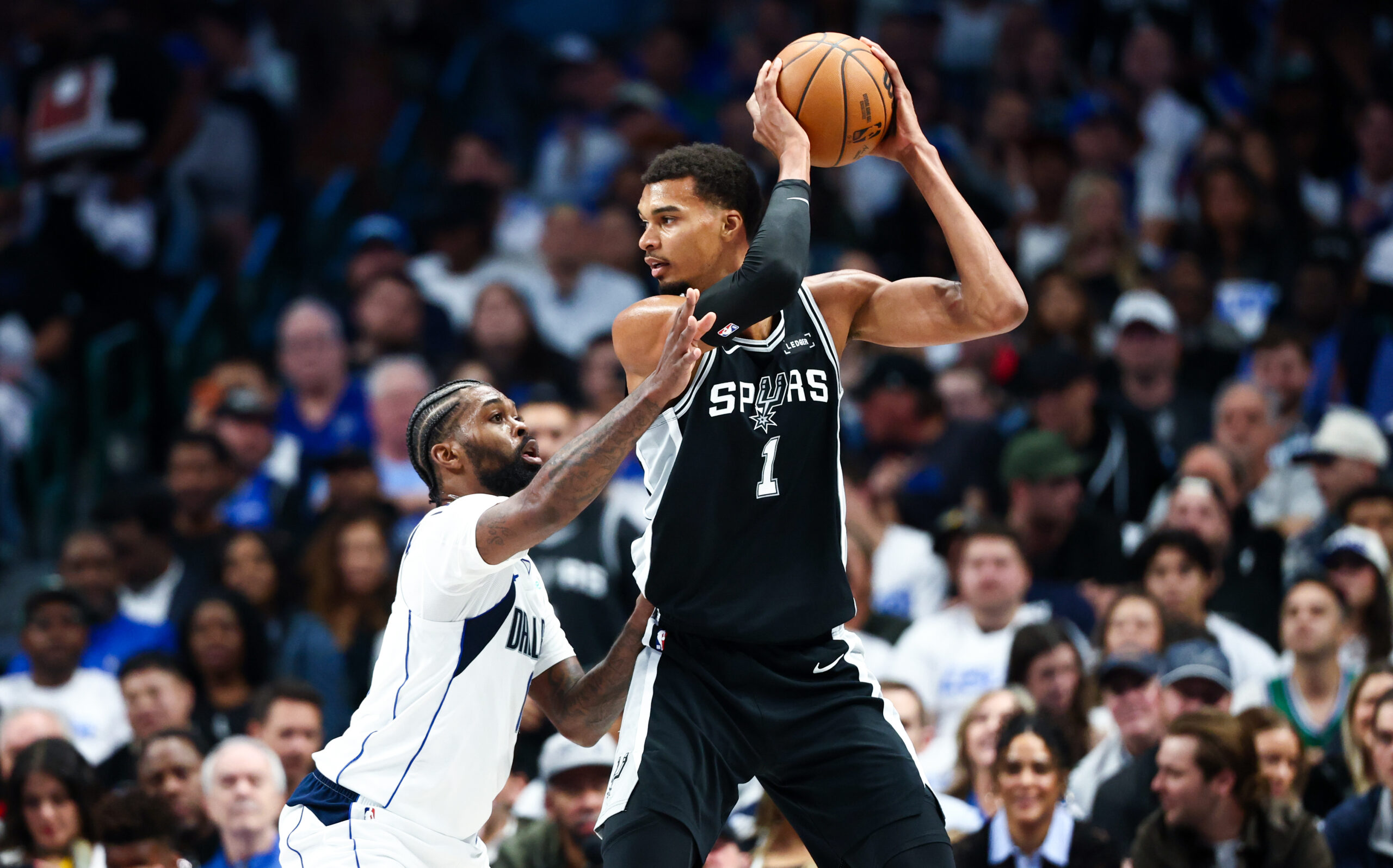 NBA: San Antonio Spurs at Dallas Mavericks